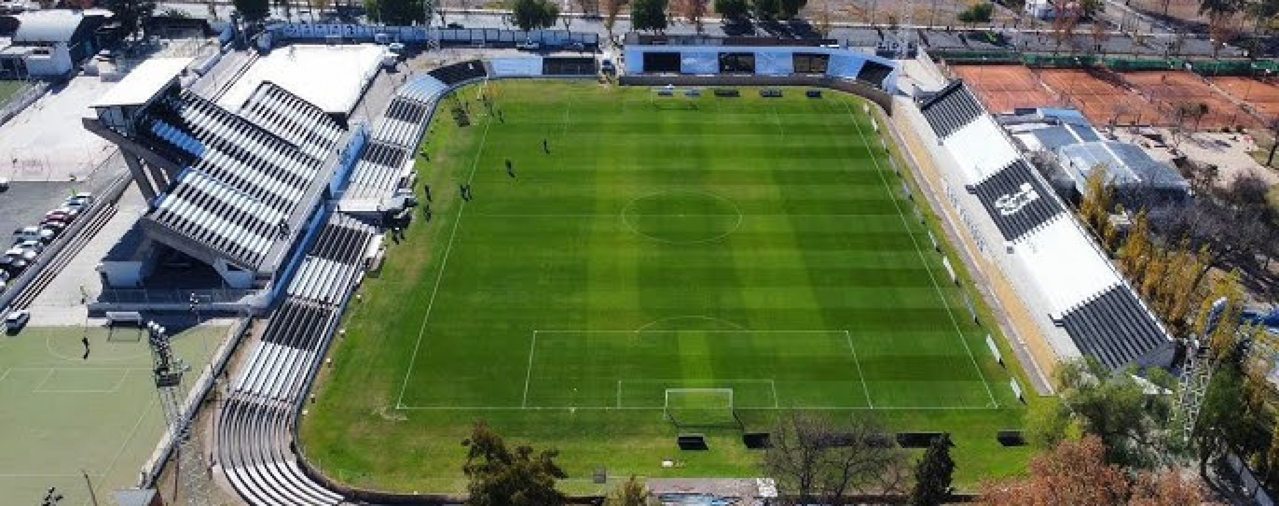 ¿En qué estado está el estadio Víctor Antonio Legrotaglie?