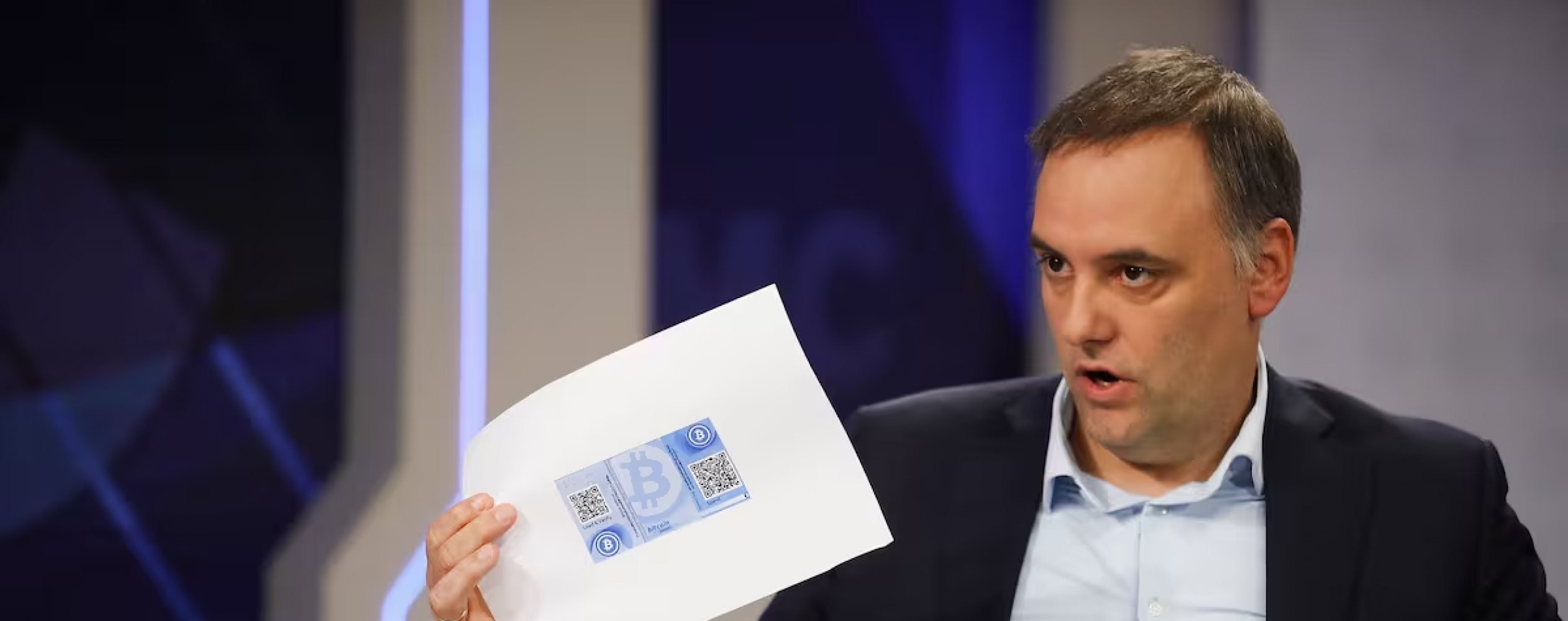 Un experto en cripto cuestionó la inversión de Adorni en Bitcoin